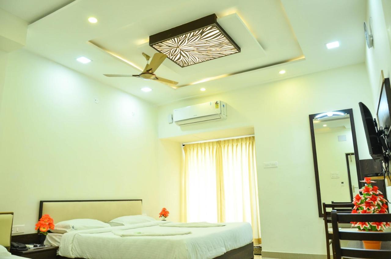Hotel Ambai Grand Ambāsamudram エクステリア 写真