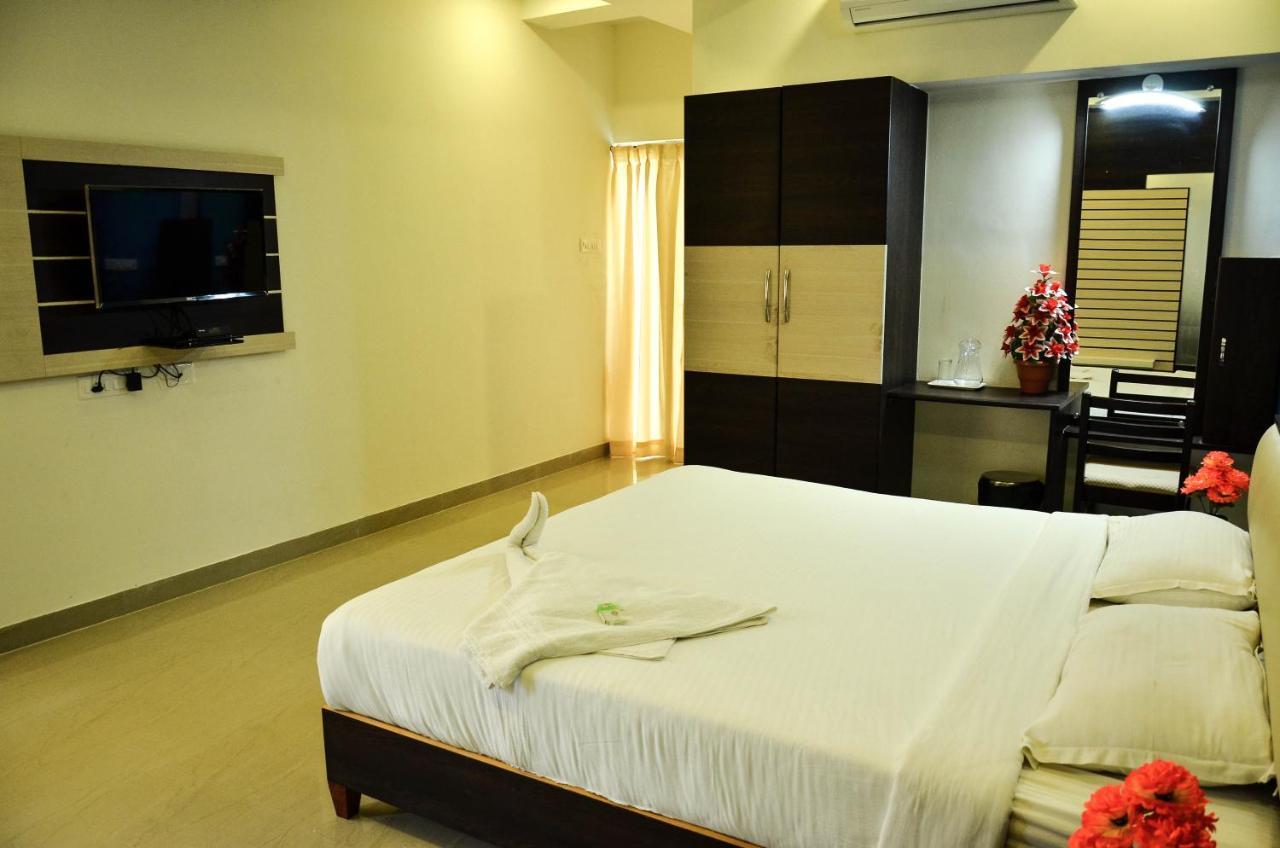 Hotel Ambai Grand Ambāsamudram エクステリア 写真