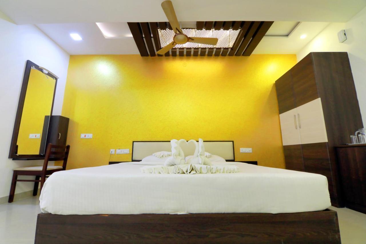 Hotel Ambai Grand Ambāsamudram エクステリア 写真