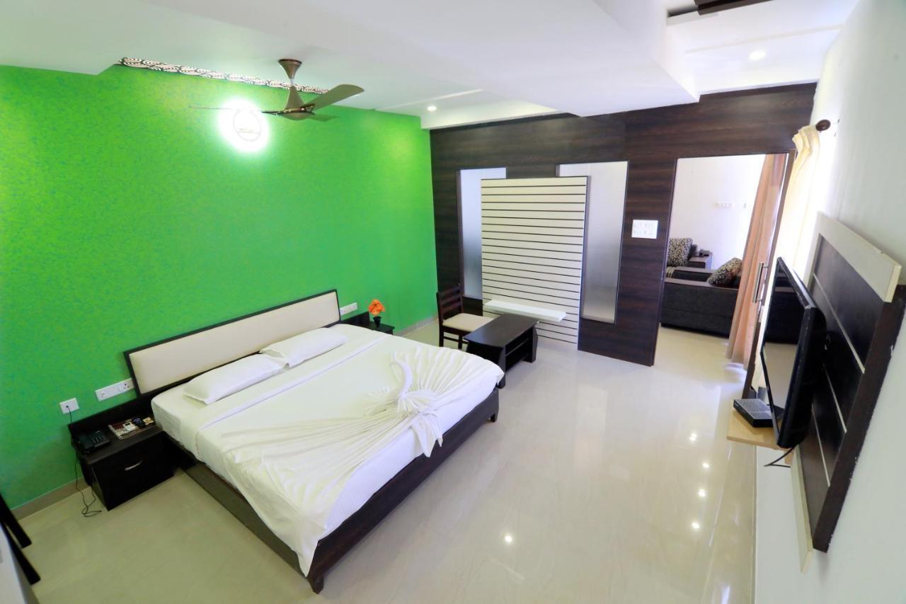 Hotel Ambai Grand Ambāsamudram エクステリア 写真