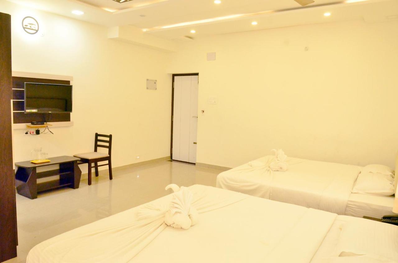 Hotel Ambai Grand Ambāsamudram エクステリア 写真